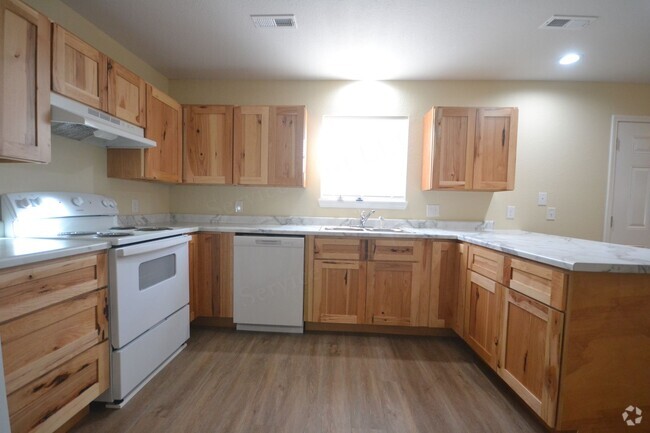 Building Photo - 3 Bed 1.5 Bath 4- Plex Unit 510 N Poplar Rental