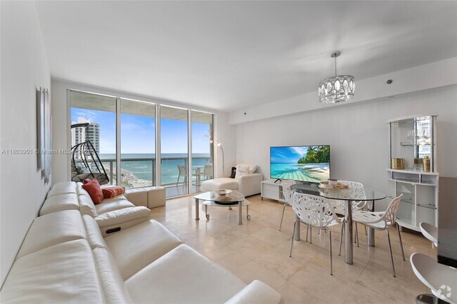 Building Photo - 1830 S Ocean Dr Unit 1612 Rental
