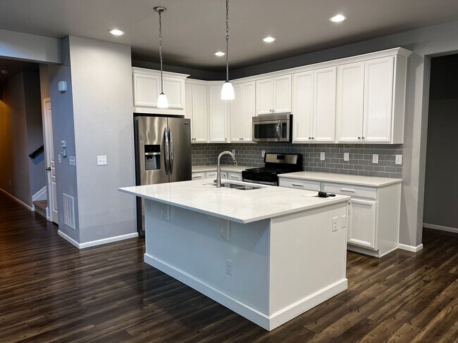 Photo - 6539 Tombstone Ridge Road