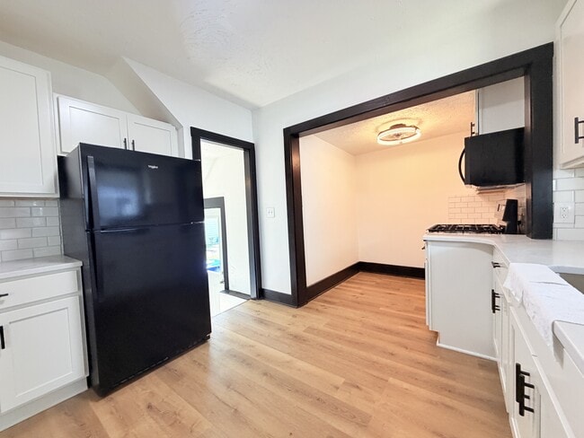Photo - 2176 Stone St