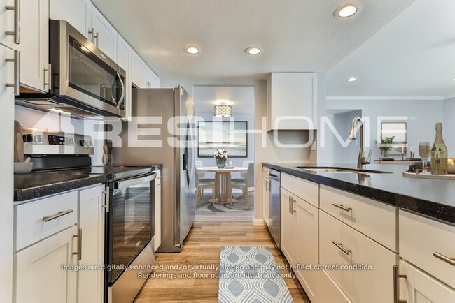 Photo - 1303 E Dunbar Dr