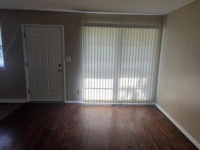 Photo - 3316 N Emerson Ave