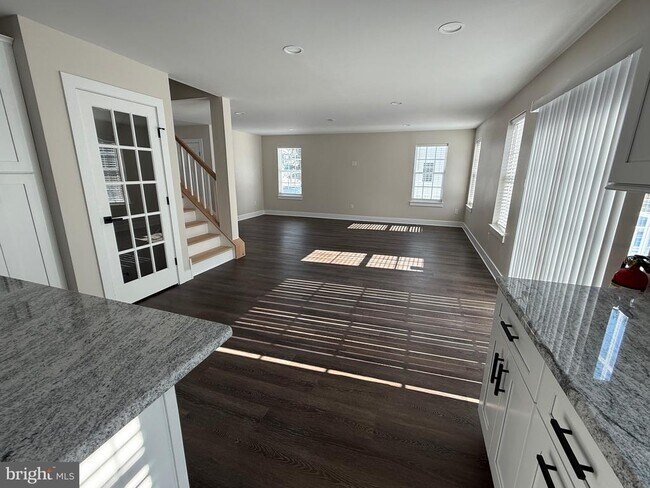 Photo - 114 Isabella Dr