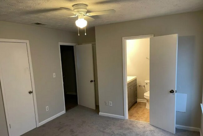 Photo - 2 bed 2.5 bath in Stockbridge!