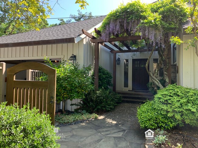 Stunning 3BD/2.5BA Home with Breathtaking ... - Stunning 3BD/2.5BA Home with Breathtaking ...