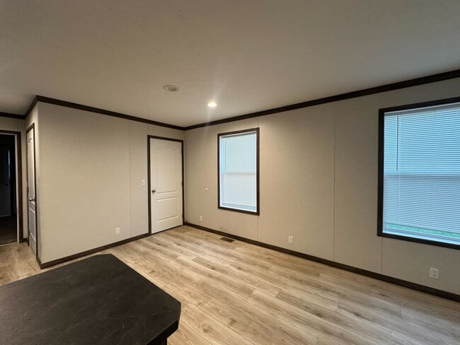 Photo - 76 E U.S. Hwy 6