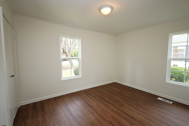 Photo - 1701 N Lee St