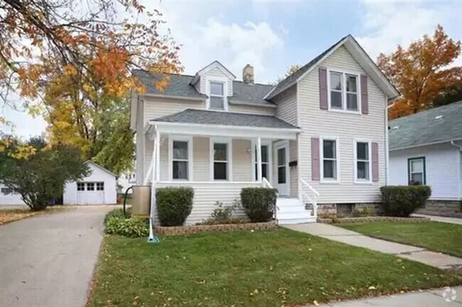 Building Photo - Walkable to downtown Appleton Rental