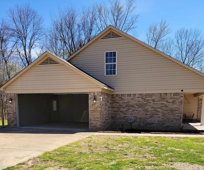 Photo - 377 Walker Field Ln