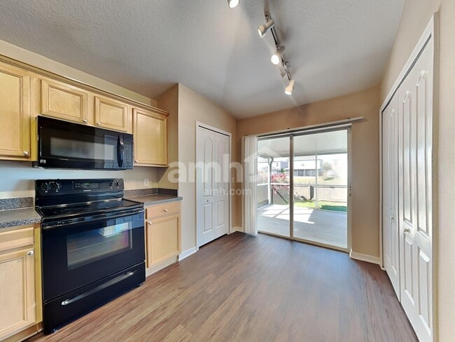 Photo - 8154 Canterbury Lake Blvd