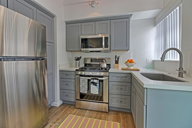 Photo - 1072 Seaward- MFR Apartment Unit 1