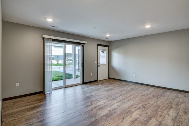 Photo - 102 Ridge Rd