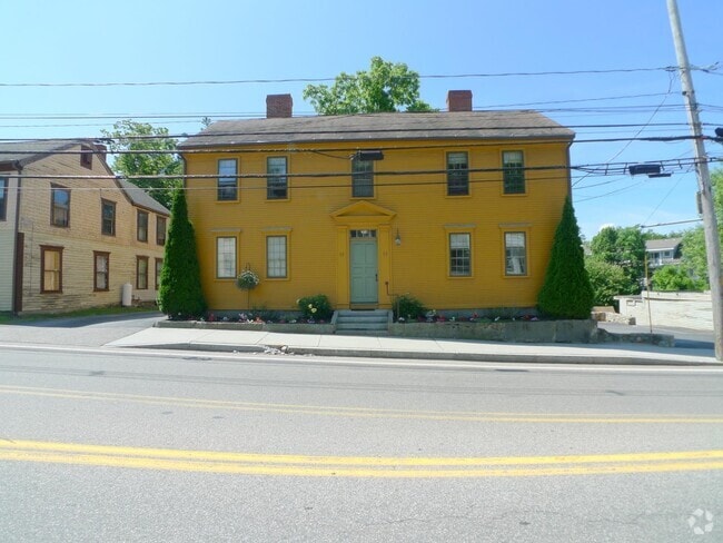 Building Photo - 13 High St Rental