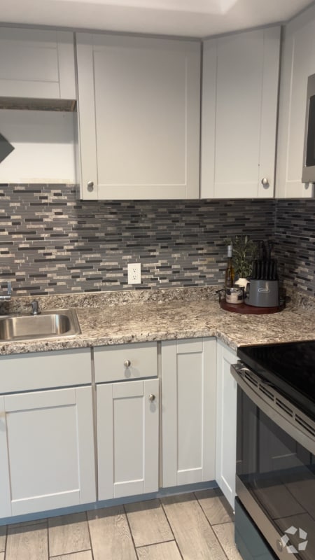 Building Photo - 2524 S 7th Ave Rental