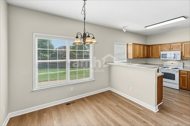 Photo - 4010 Farmville Ct