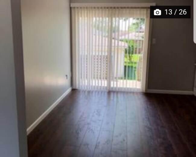 Photo - 7518 Grand Ave Unidad Upper level