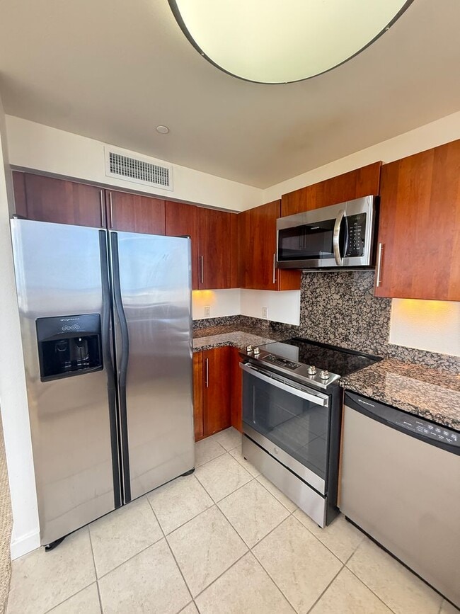 Photo - Kakaako, Ocean View, Amenities