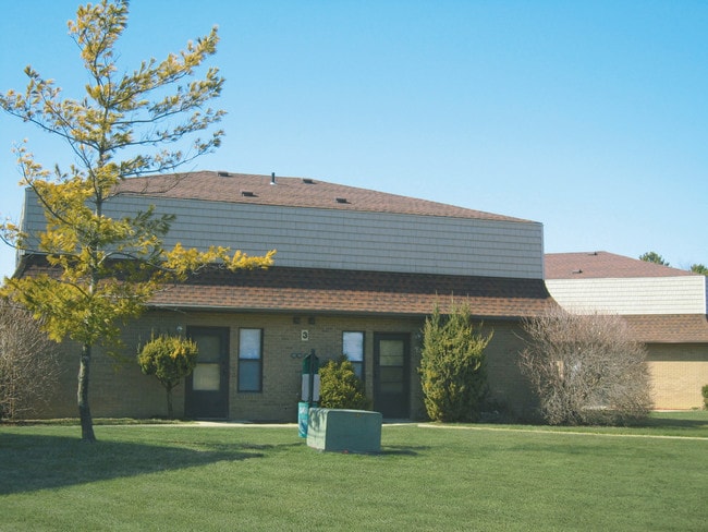 Photo - Nike Meadows Apartments