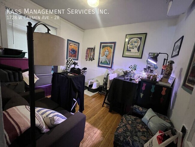 Photo - 1728 W Carmen Ave Unidad 2R
