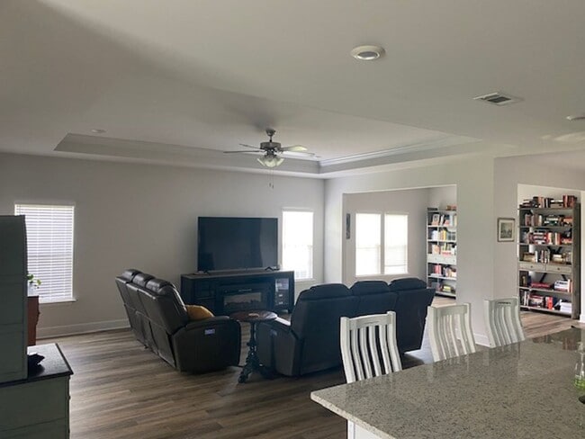 Photo - 1020 Ballantyne Ln
