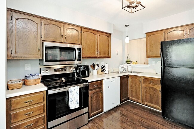 Photo - Pet-Friendly Forest Lakes North Townhome