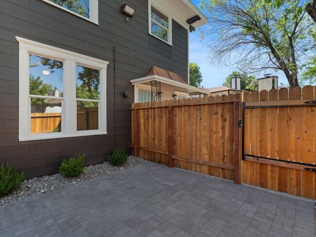 50 Berrum Pl