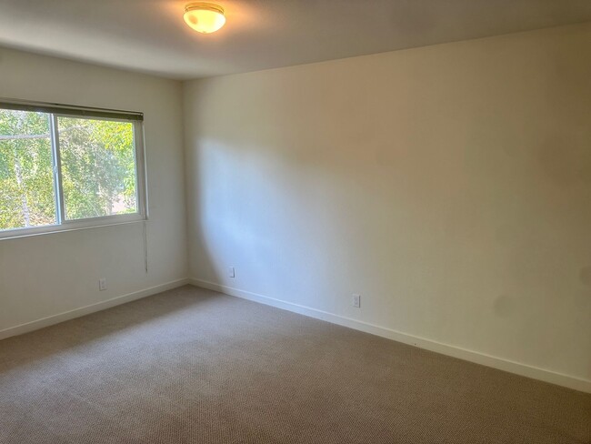 Photo - Derby Street Apartments LLC Unit Apt. 1