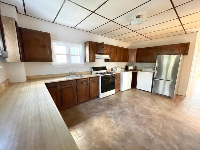 Photo - 26-28 Harbor View St Unit 2