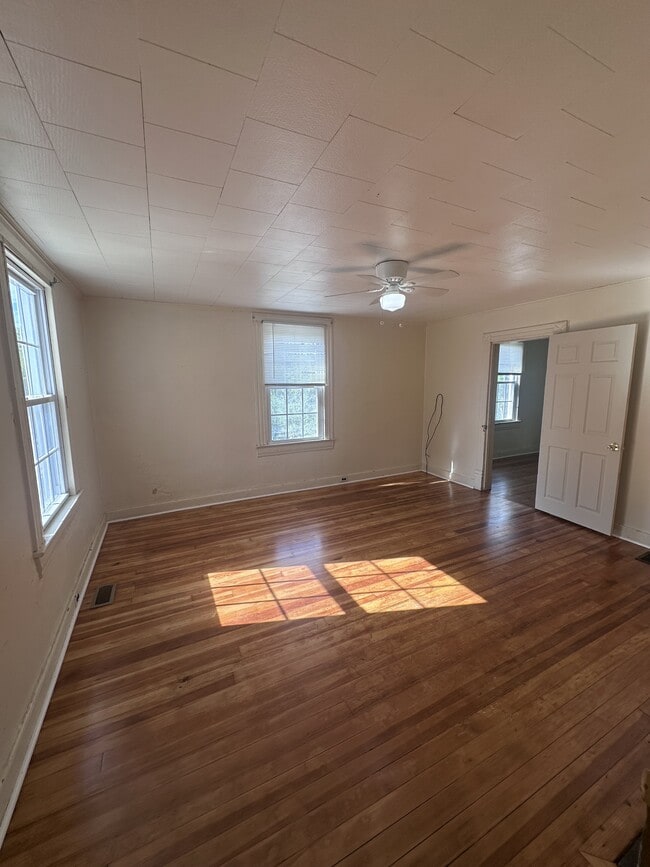 Photo - 66 Carlson Ave