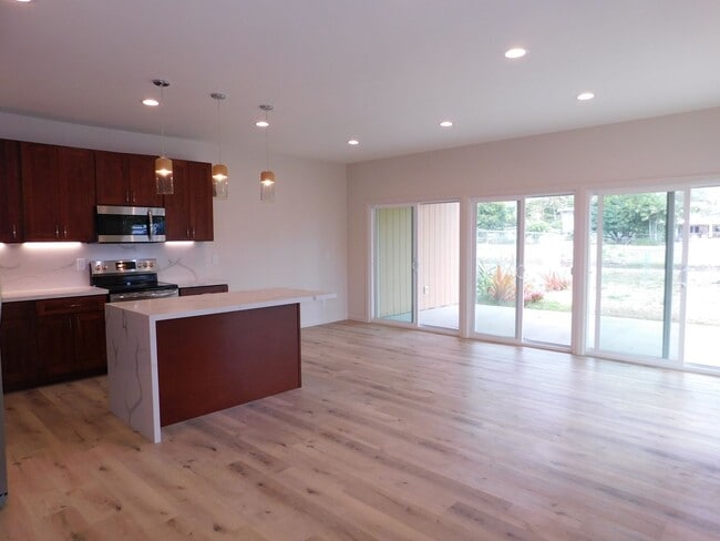 Photo - Kailua home on Kawainui canal, paddlers paradise, pet friendly