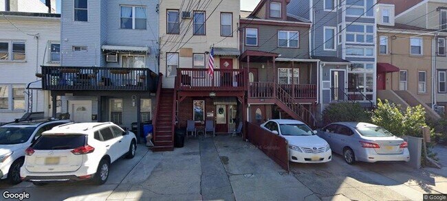 Photo - 353 5th St