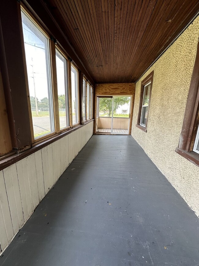Photo - 3 bed 1 bath close to Water St. and UWEC! ...