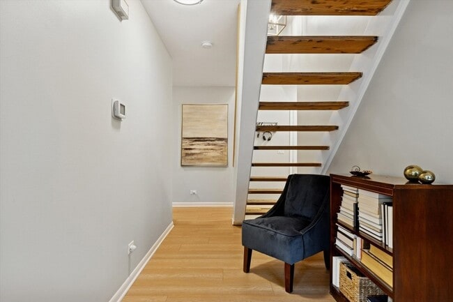 Photo - 1487 Hazelwood Ct