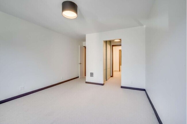 Photo - Katsura Apartments