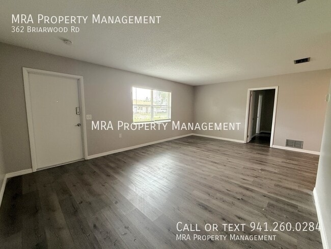 Photo - 362 Briarwood Rd