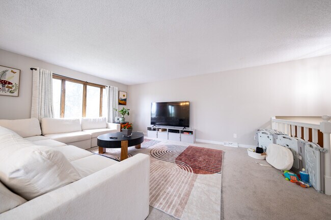 Photo - 16503 Franklin Trail SE