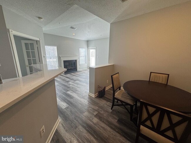 Photo - 1716 Lake Shore Crest Dr Unit 32