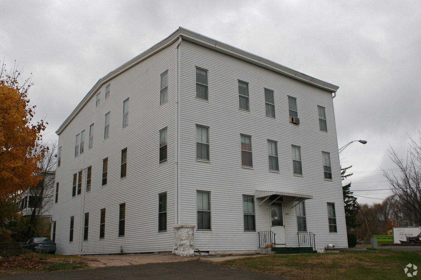 Photo - 399 Dekoven Dr