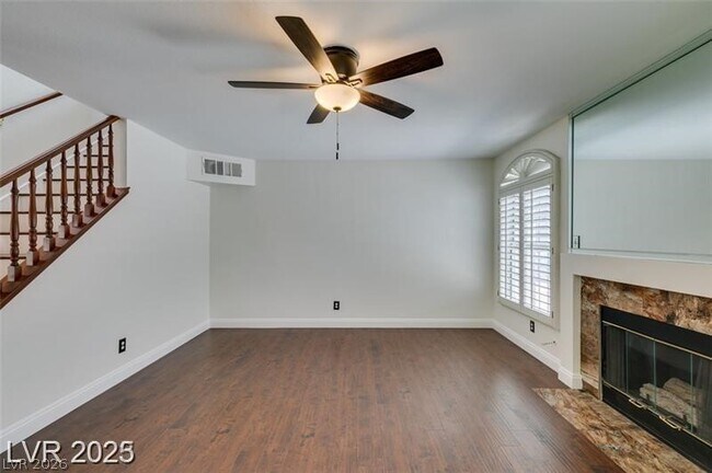 Photo - 2602 Country Maple Ave