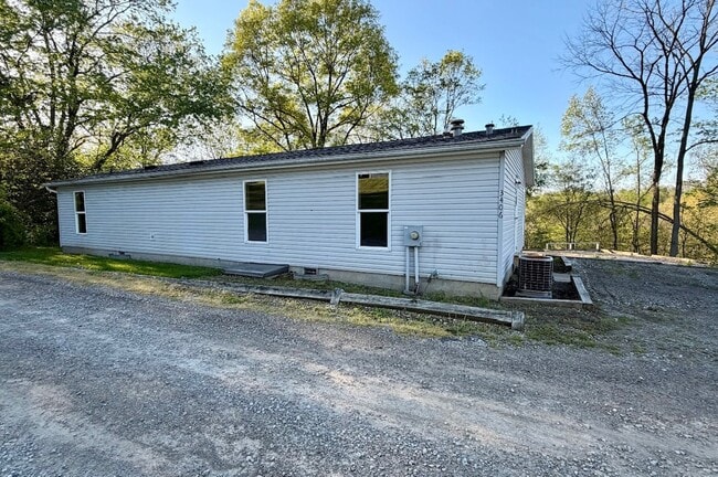 Building Photo - 3406 OH-83