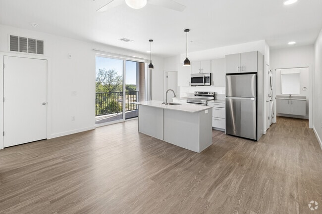 2B - 2BR, 2BA - 874SF - Living, Dining and Kitchen