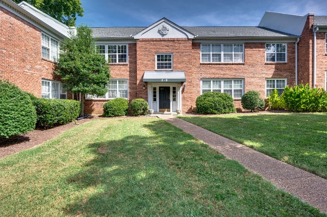 Photo - 1112 Clifton Ln Unit 7