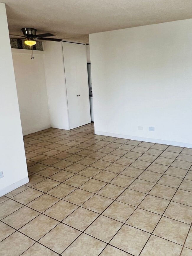 Photo - Beautifully Updated 1BR Condo Minutes from Waikiki/Ala Moana Unit 904