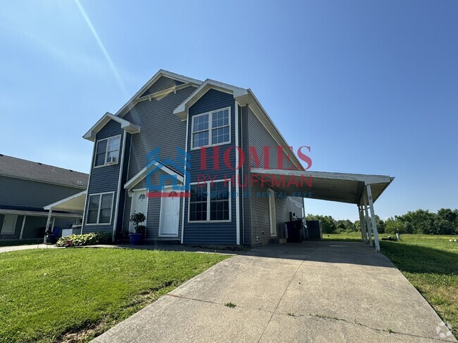 Building Photo - Three Bedroom Townhouse | Two Bath | Chandler Unit B