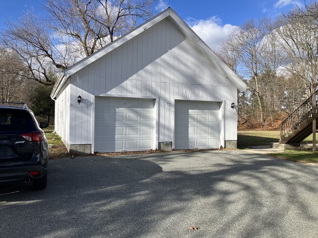 Photo - 975 S Main St Unit 2