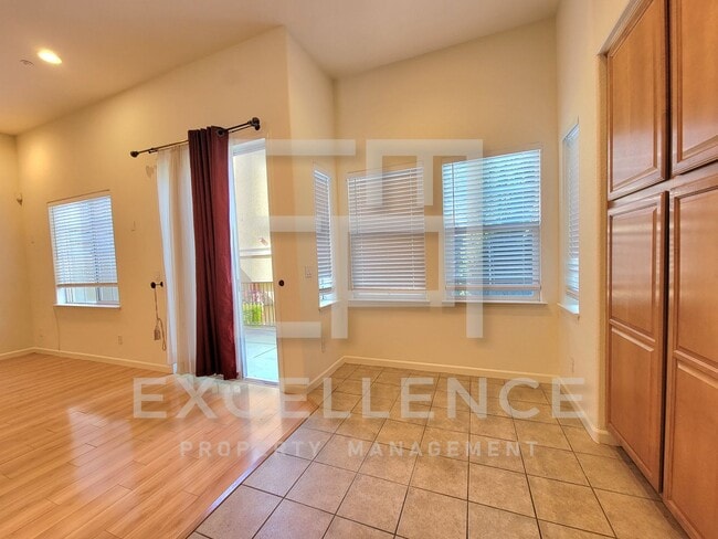 Photo - Spacious 3/2.5 Located In Communication Hills, With Two 1 Car Garages, W/D & Large Master Retreat