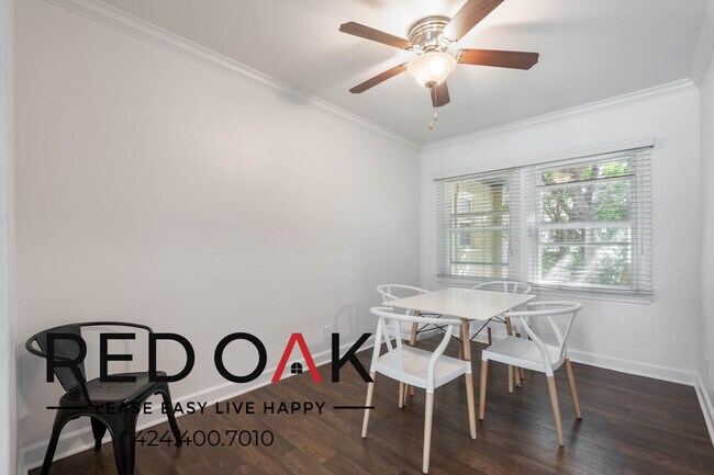 Photo - ~8 Weeks FREE~ Incredible Vintage Studio w... Unit A