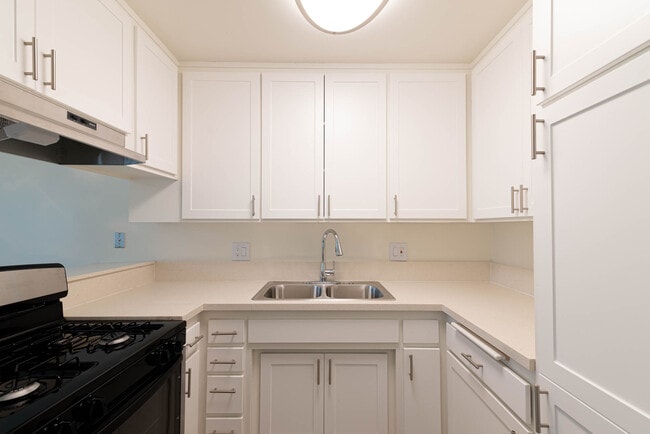 Photo - Applewood Apartments