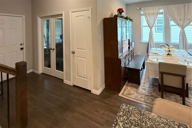 Photo - 5747 Cerrillos Dr