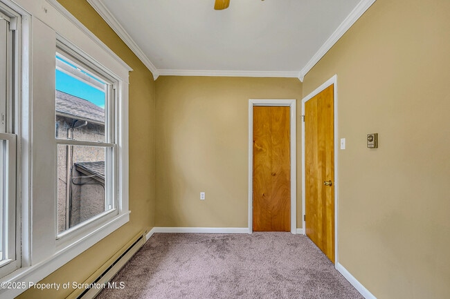 Photo - 1701 Green Ridge St